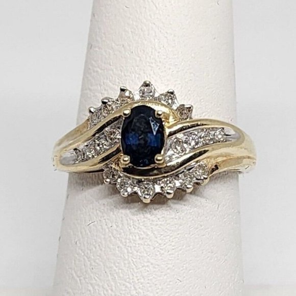 10K YELLOW GOLD BLUE & WHITE SAPPHIRERING SIZE 6